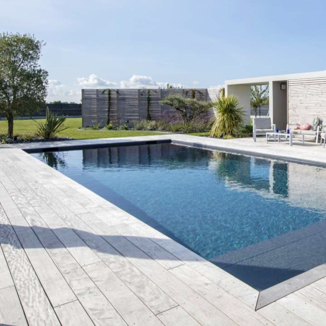 piscine carré bleu familiale luberon